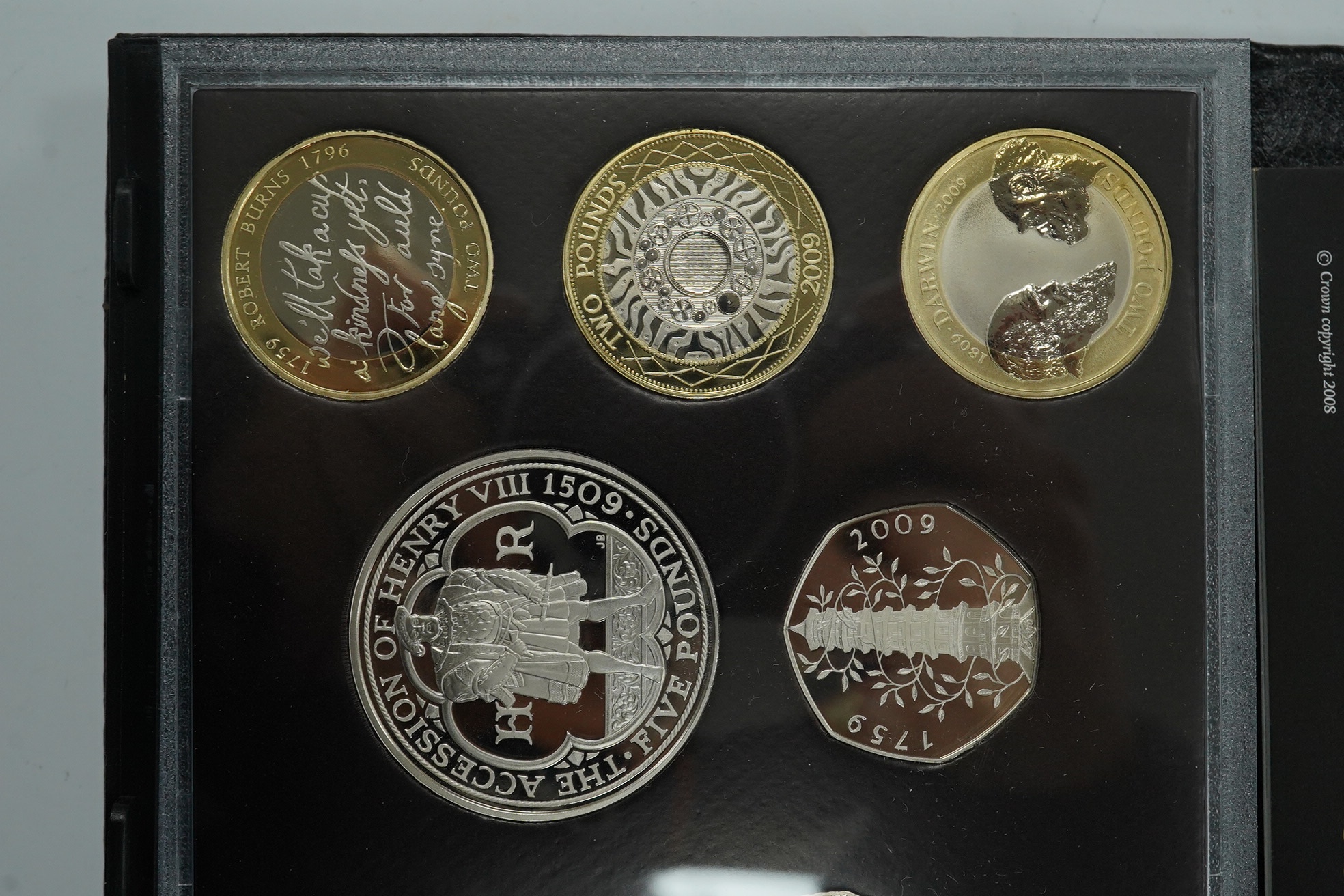 Royal Mint UK 2009 proof coin set, including the scarce Kew Gardens 50p, in case of issue with certificate